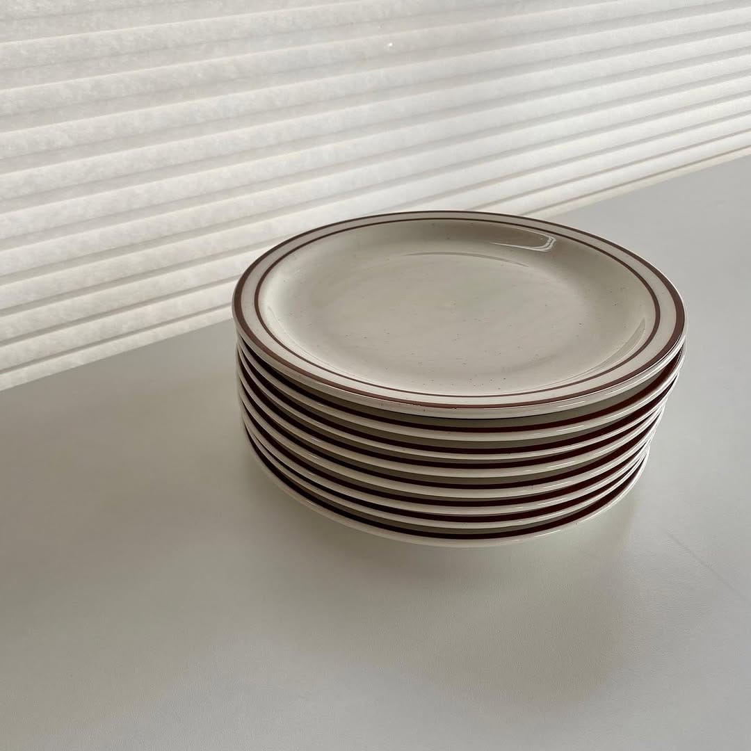 Post 1 by Curated Vintage & Brand New Kitchenware on Instagram (carousel)