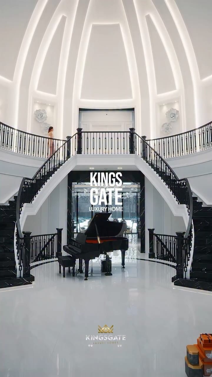Post 7 by KingsGate Luxury Homes on Instagram (video)
