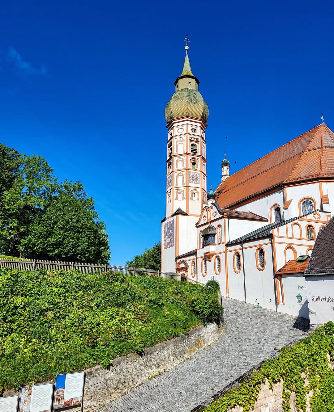 Post 5 by Kloster Andechs on Instagram (image)