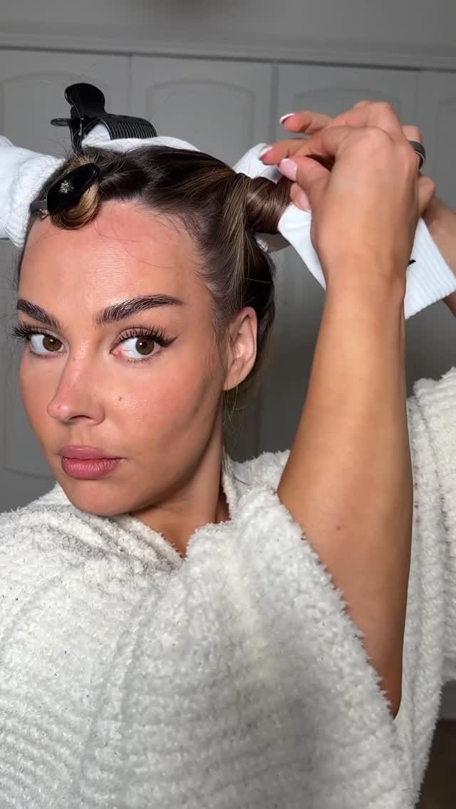 Post 4 by Minnie Faye Rayment on Instagram (video)