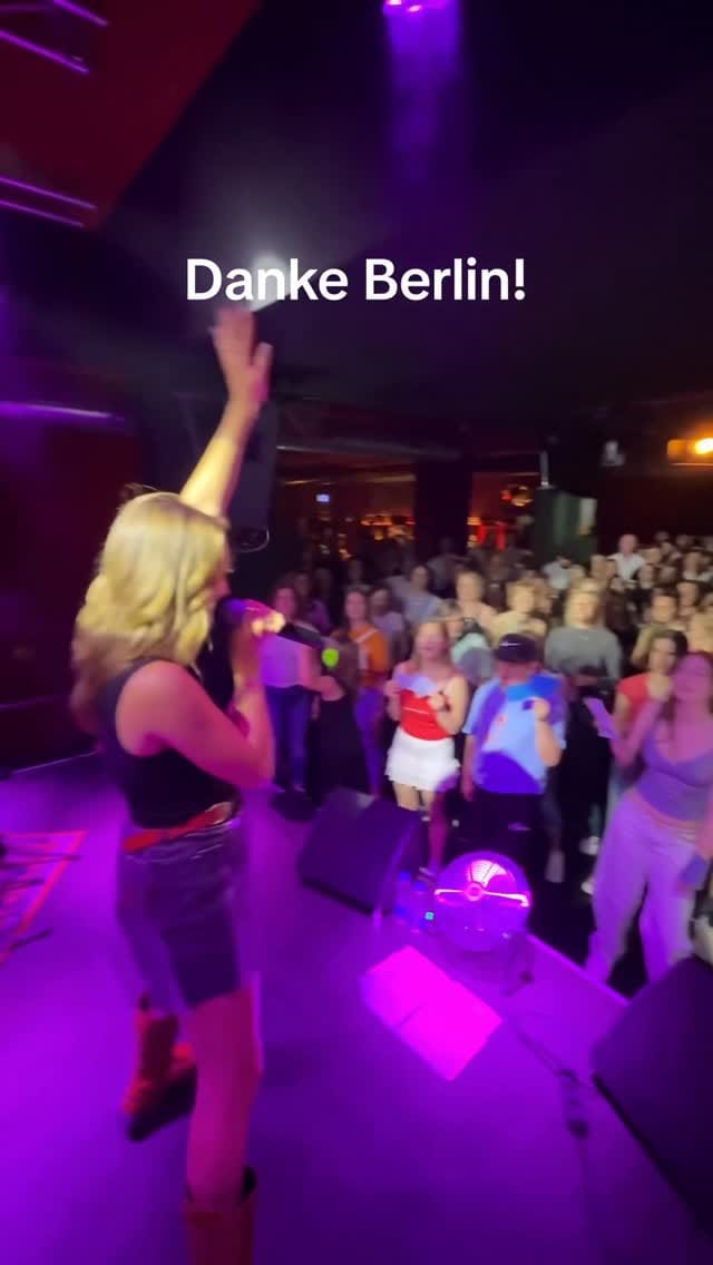 Post 1 by Sandra Hesch on Instagram (video)