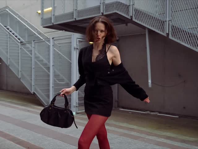 Post 5 by DARINA on Instagram (video)