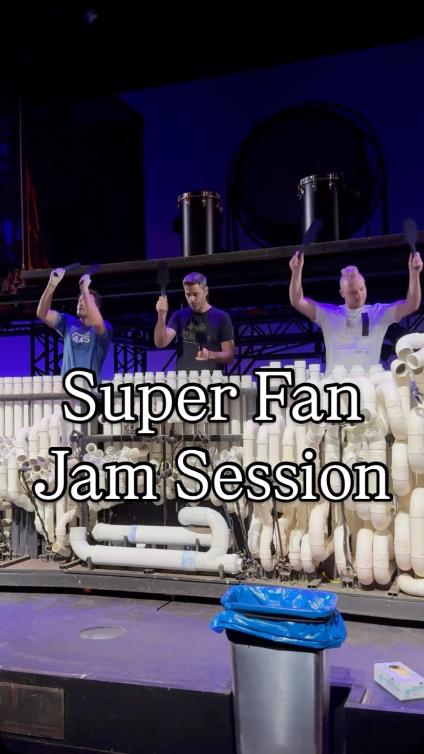 Post 3 by BLUE MAN GROUP BERLIN on Instagram (video)