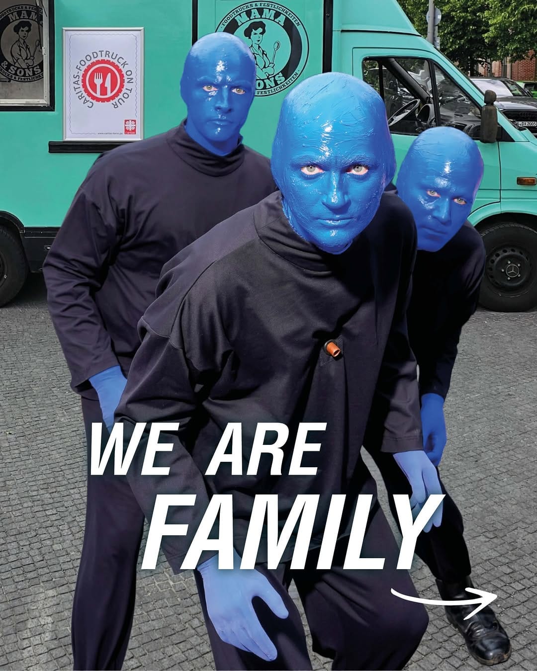 Post 2 by BLUE MAN GROUP BERLIN on Instagram (carousel)