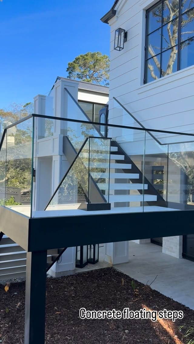 Post 8 by Mrail Modern Stairs Toronto on Instagram (video)