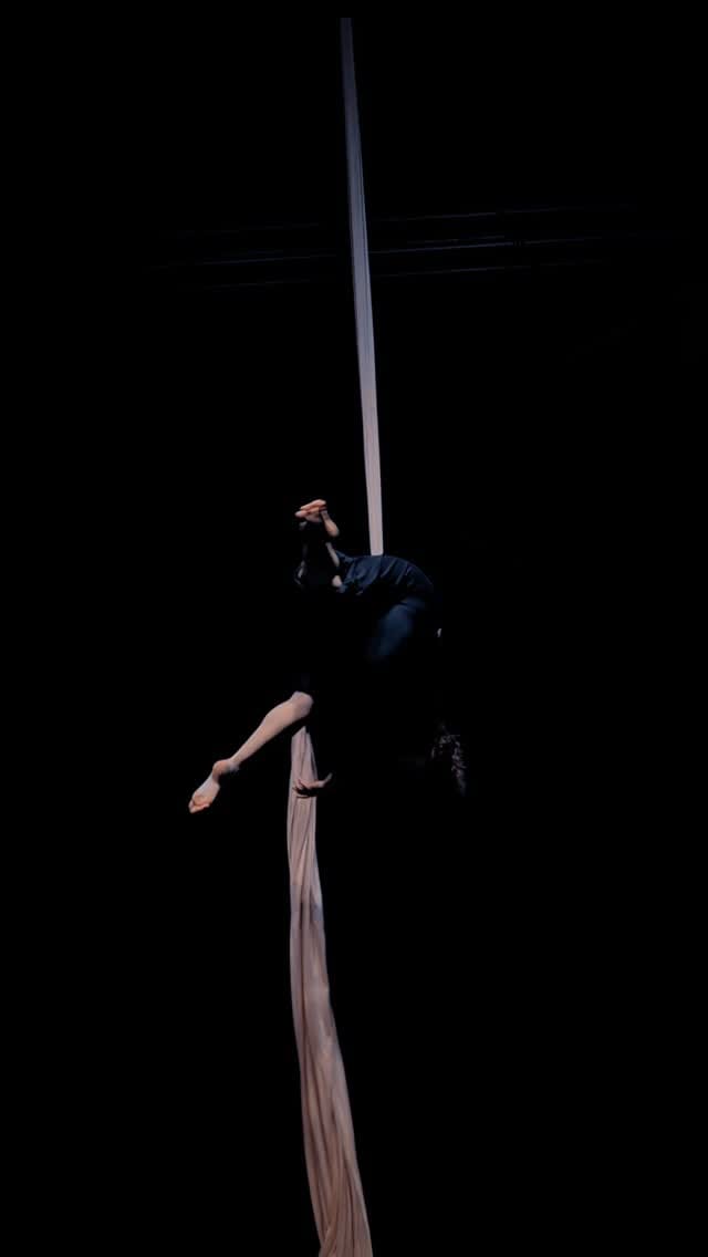 Post 5 by Izabelė Kuzelytė | Alt-Circus Artist on Instagram (video)