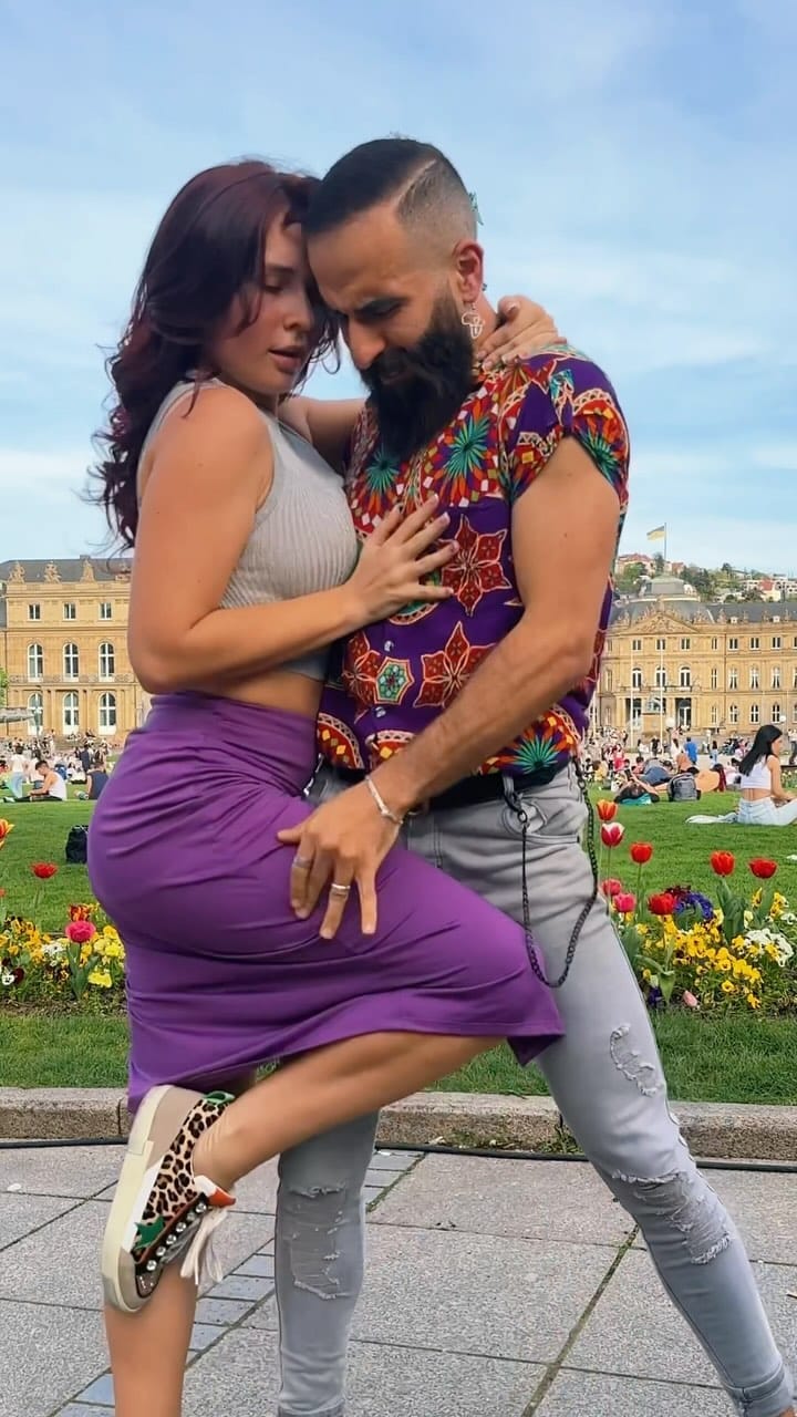 Post 9 by DANCE LEE BARBACHATA / SALSA / HIP HOP on Instagram (video)
