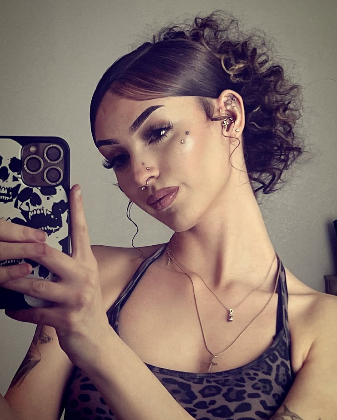 Post 3 by Berlin Ahli Clemens on Instagram (image)