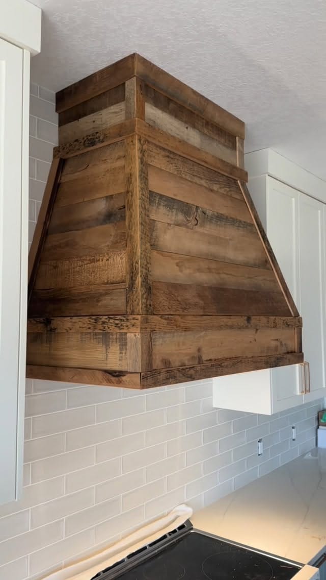Post 9 by Reclaimed Timber Designs on Instagram (video)