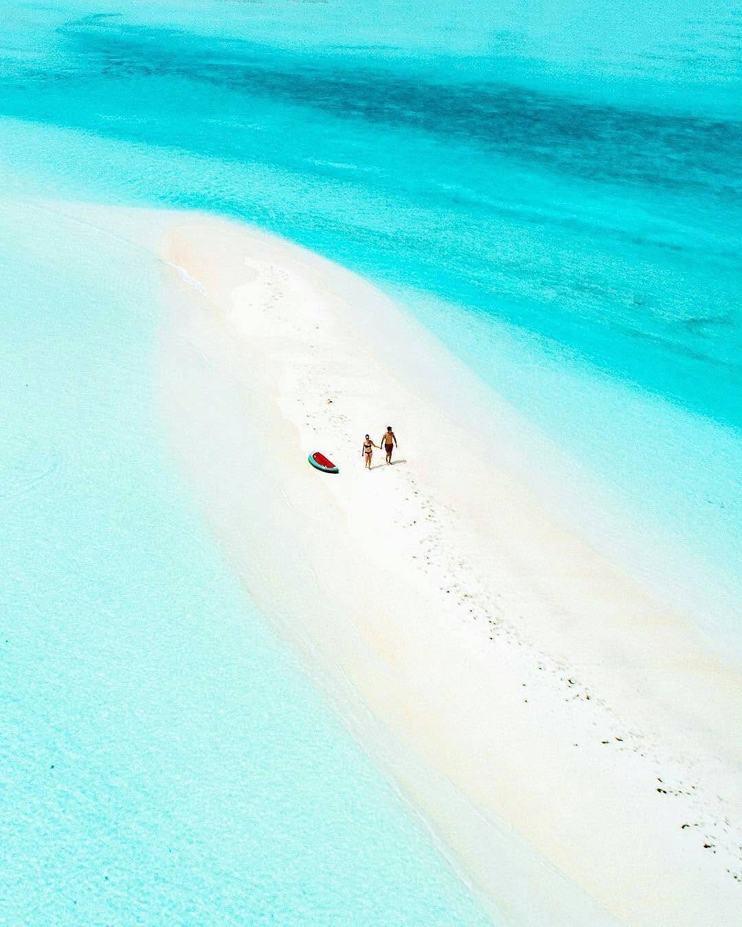 Post 3 by Travelhub Maldives on Instagram (image)