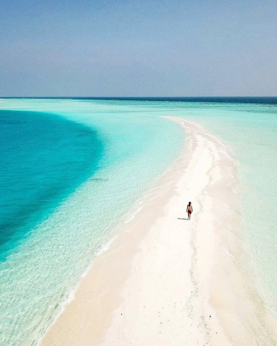 Post 5 by Travelhub Maldives on Instagram (image)