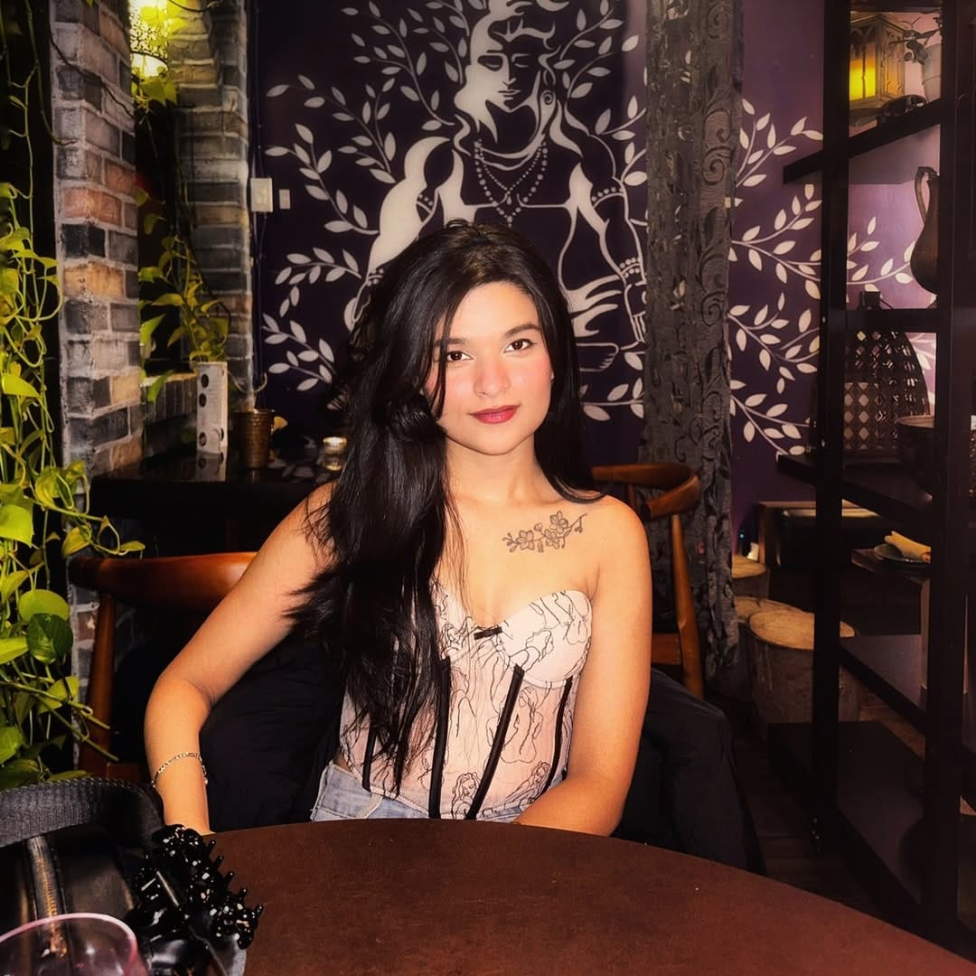 Post 7 by Kanika Mehra on Instagram (image)