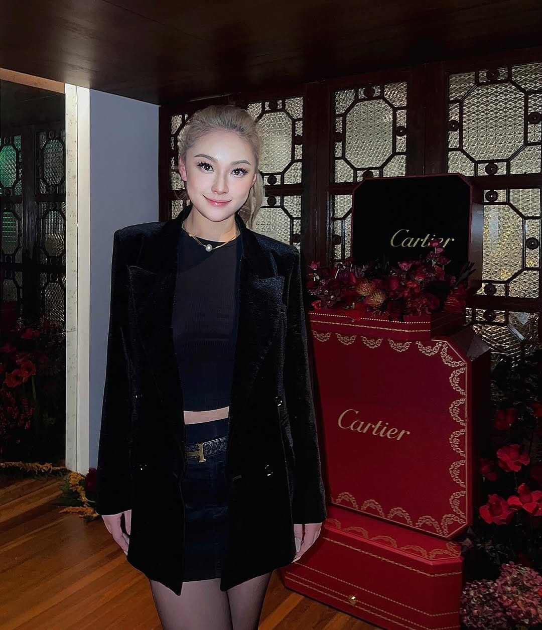 Post 5 by 𝐀𝐥𝐢𝐜𝐞 𝐉.𝐘. 𝐑𝐞𝐧 on Instagram (carousel)