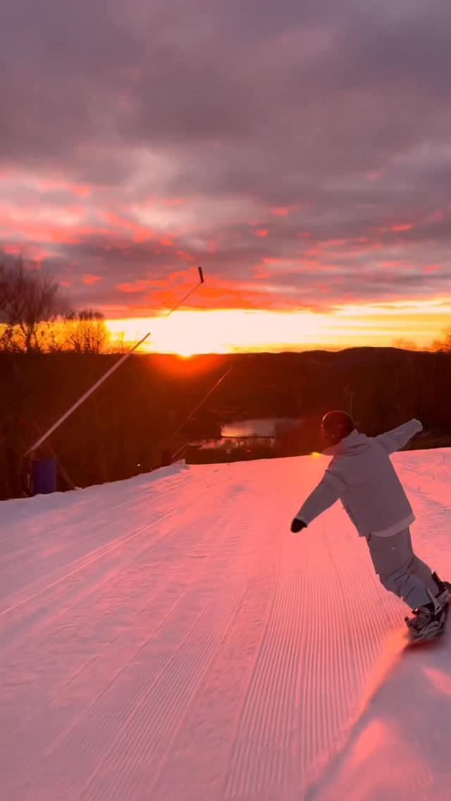 Post 4 by Joyce 🏂 诗诗 on Instagram (video)