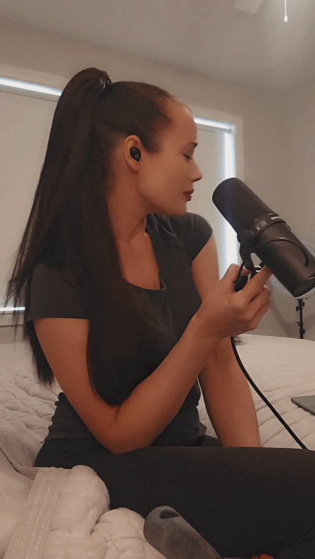 Post 3 by J E N N I F E R   V I C T O R on Instagram (video)