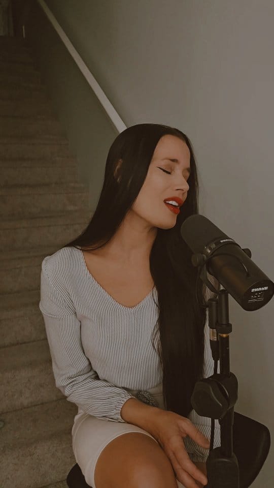 Post 8 by J E N N I F E R   V I C T O R on Instagram (video)