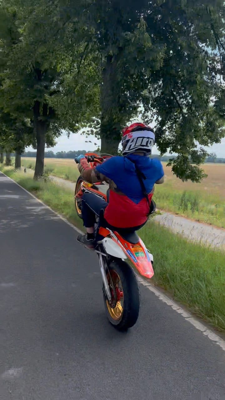 Post 4 by Jan 🇩🇪 on Instagram (video)