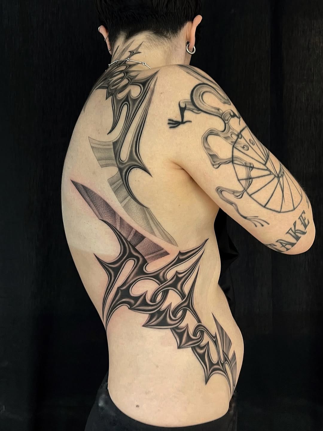 Post 5 by 𝕬𝖓𝖉𝖗𝖔𝖒𝖊𝖉𝖆 on Instagram (image)