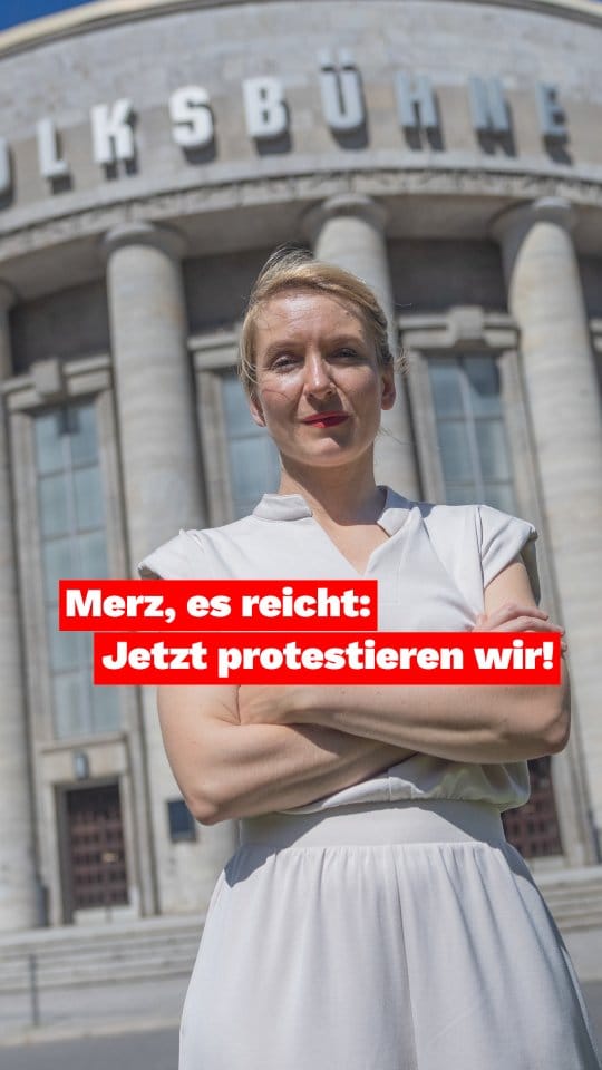 Post 7 by Die Linke Berlin on Instagram (video)