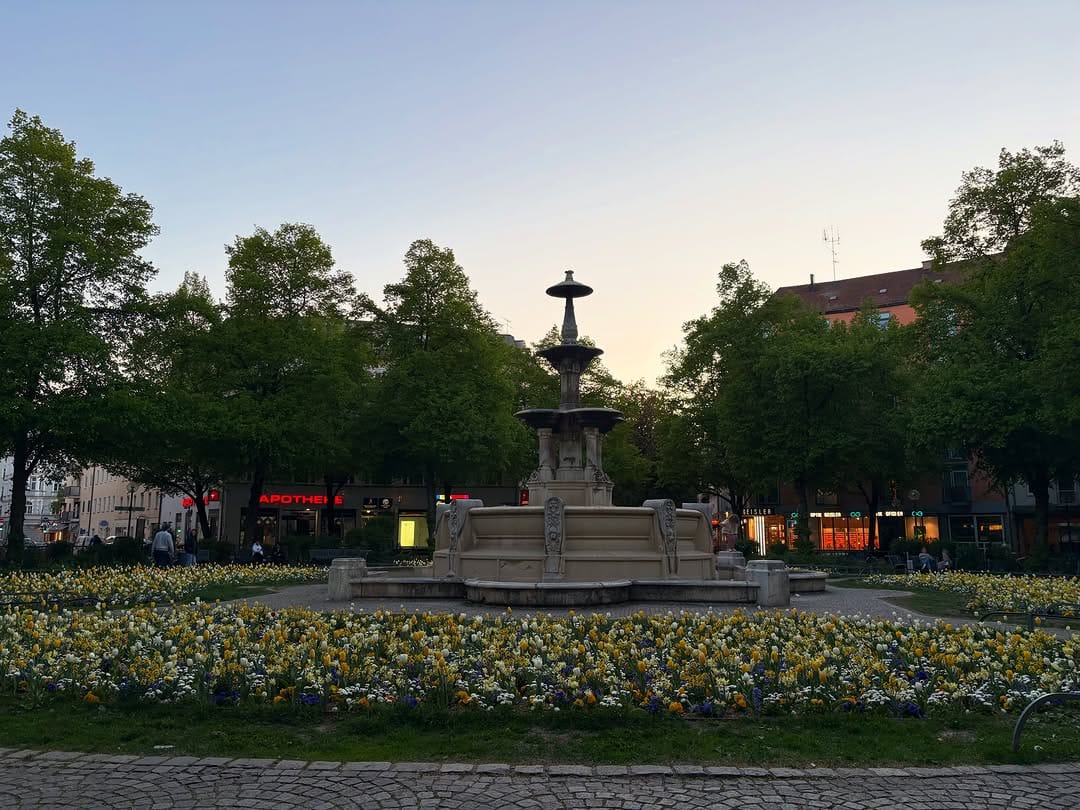 Post 6 by MUNICH LIFESTYLE on Instagram (image)