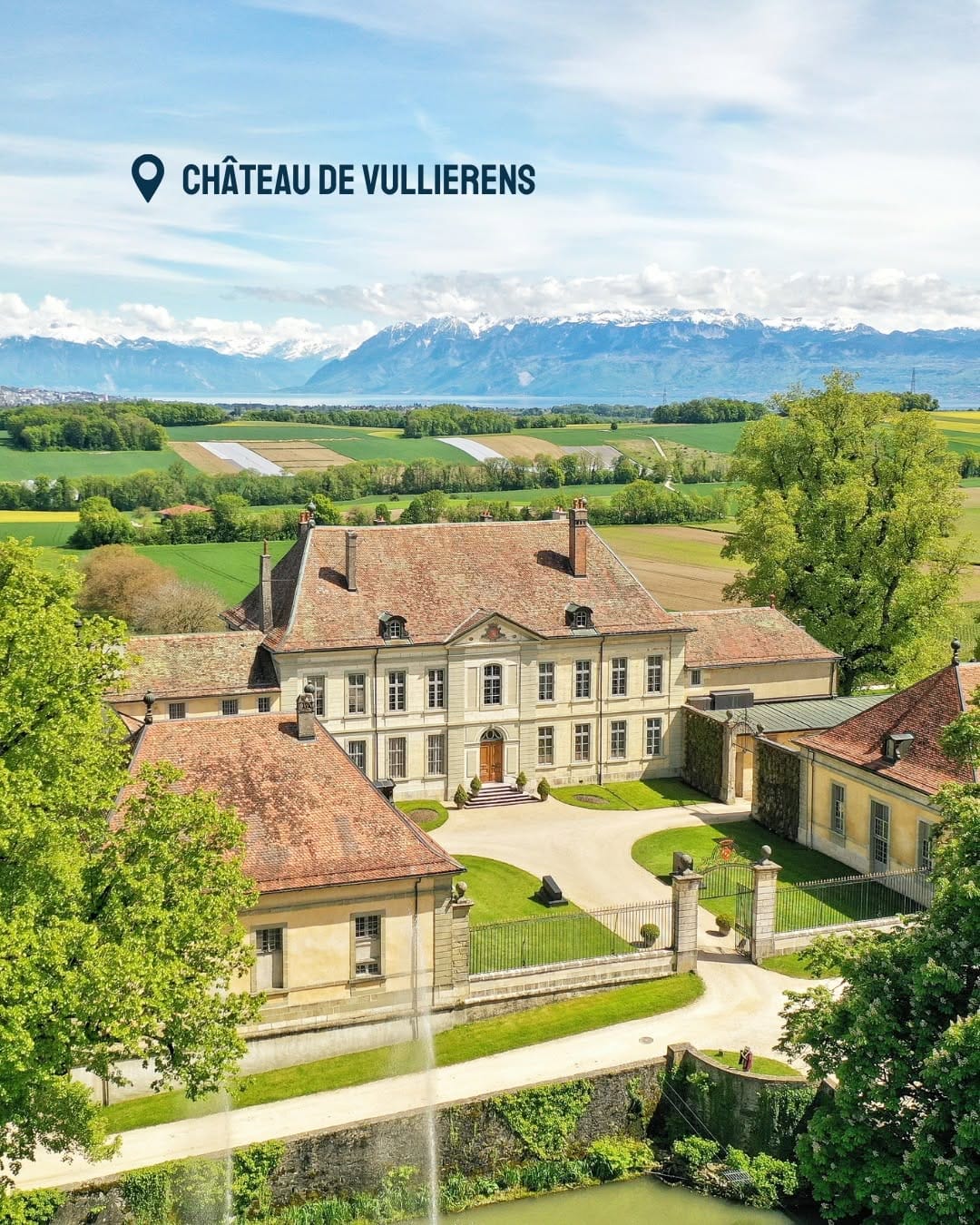Post 10 by Vaud Promotion on Instagram (carousel)