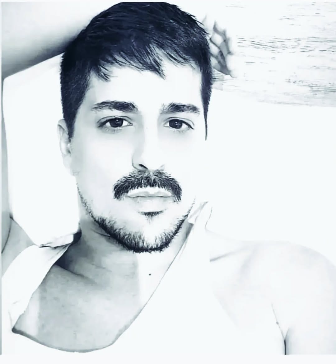 Post 2 by Angel Benitez Guerrero on Instagram (image)