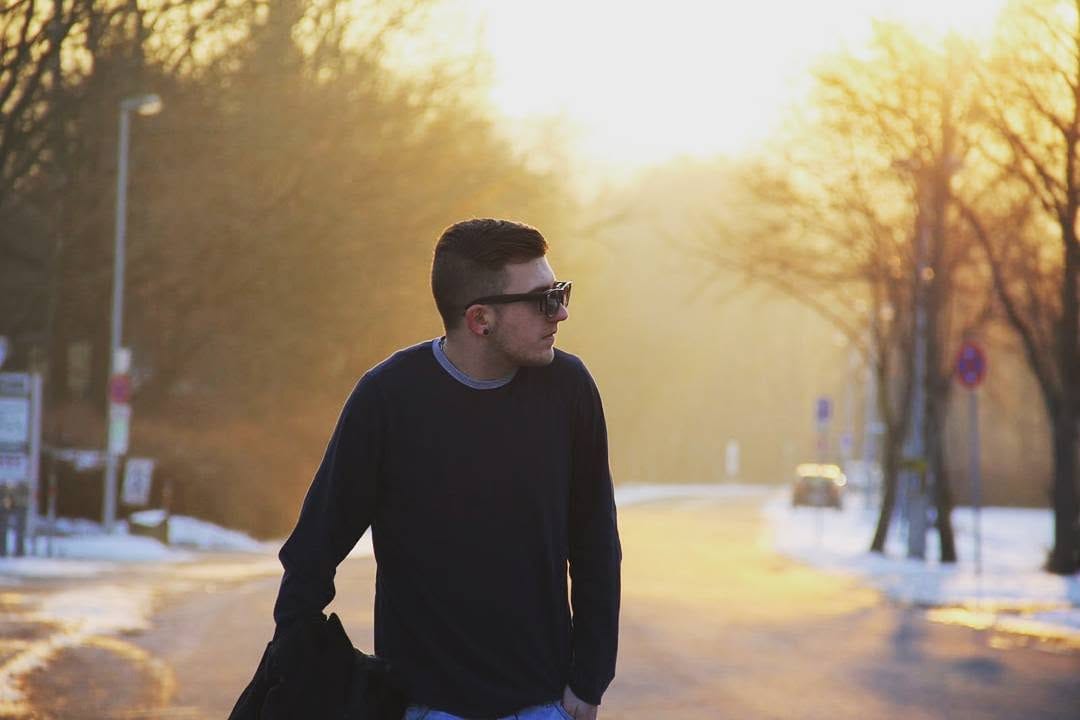 Post 2 by @allblack_____ on Instagram (image)