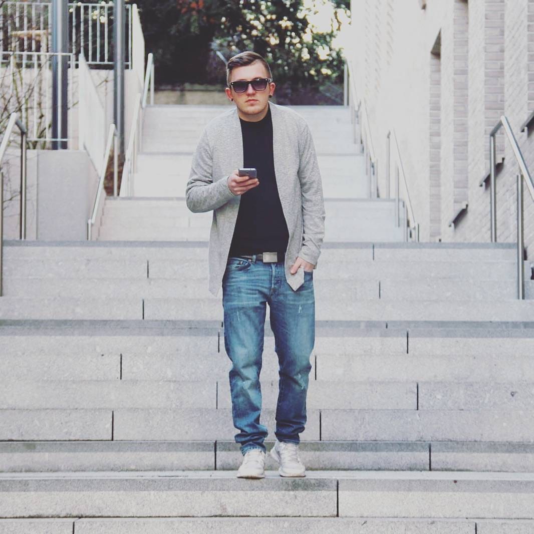 Post 9 by @allblack_____ on Instagram (image)