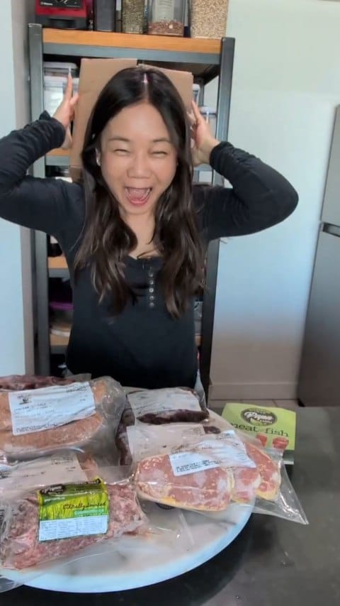 Post 2 by Donna Shin on Instagram (video)
