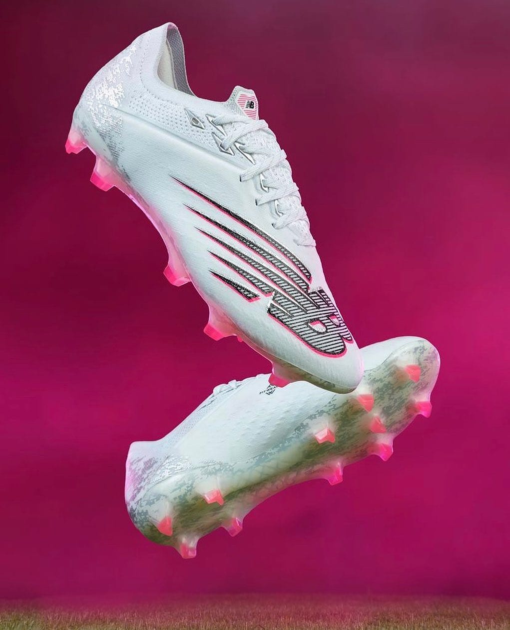 Post 1 by voetbalenzo official on Instagram (image)