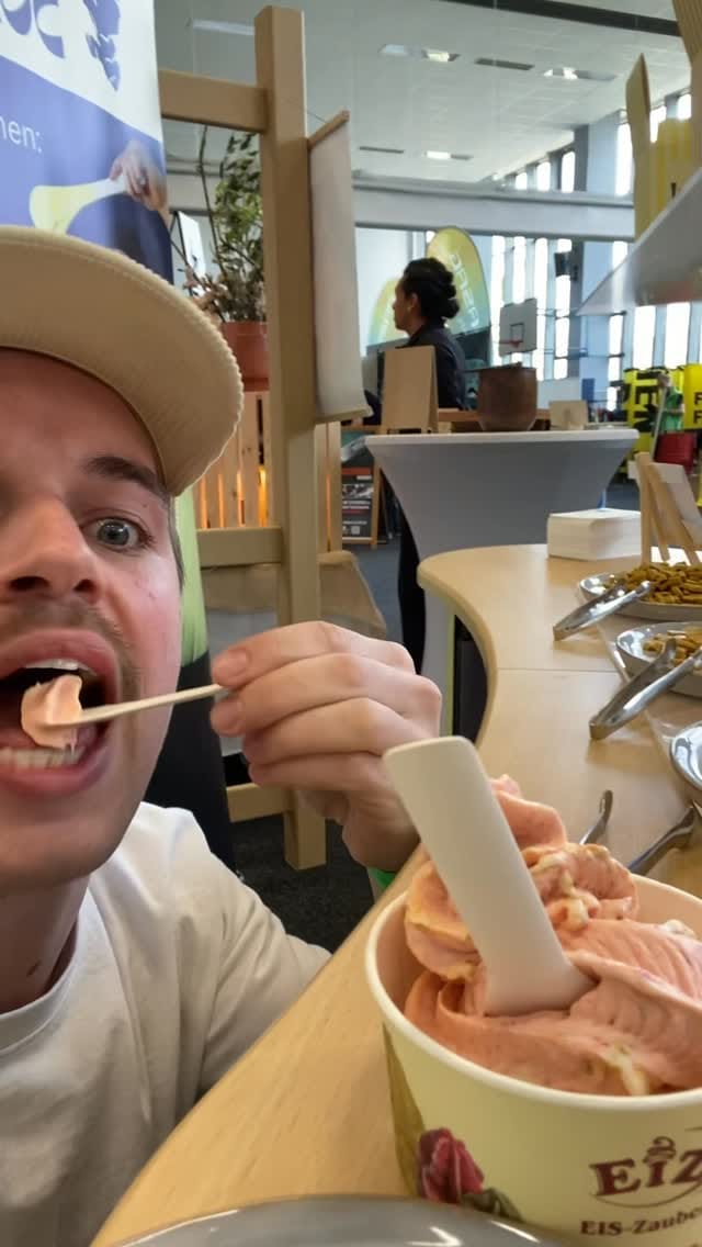 Post 3 by VEGGIENALE on Instagram (video)