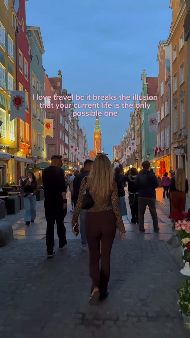 Post 3 by Lauren Blackborow on Instagram (video)