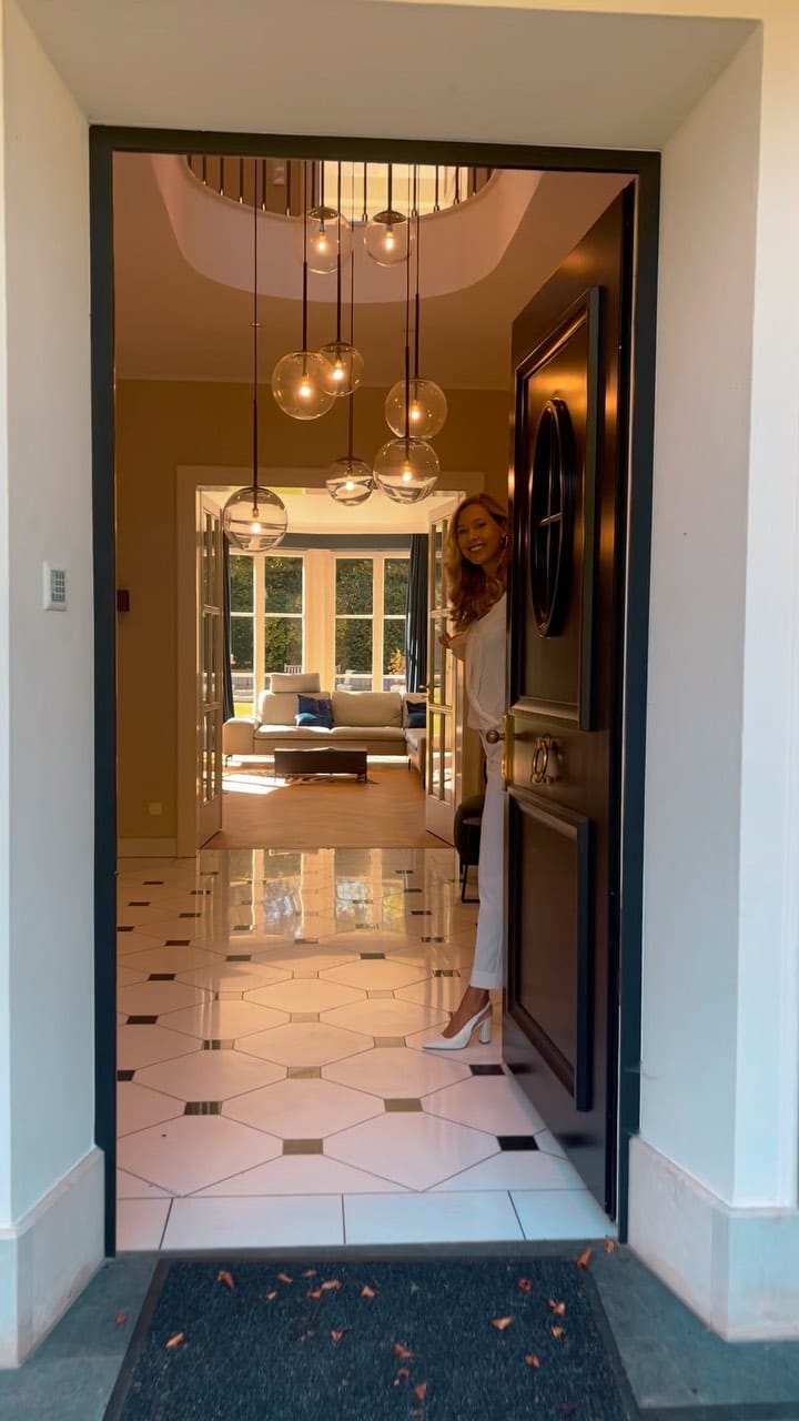 Post 3 by upmarket properties on Instagram (video)