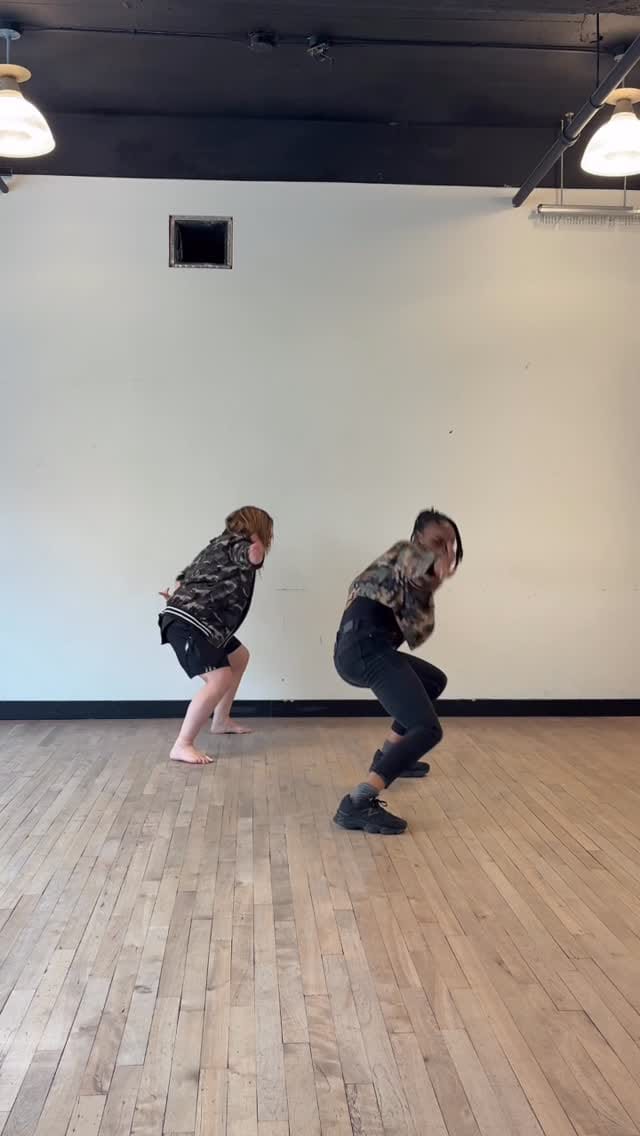 Post 6 by Gwladys Bolemua on Instagram (video)