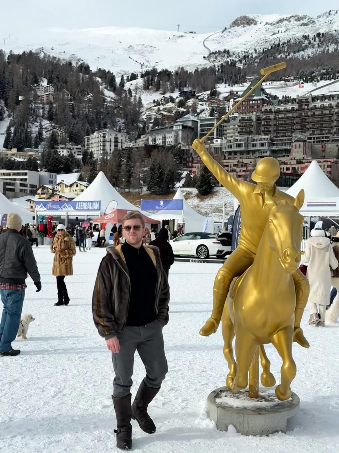 Post 7 by Marcus Boehm - SQARES Finance on Instagram (carousel)