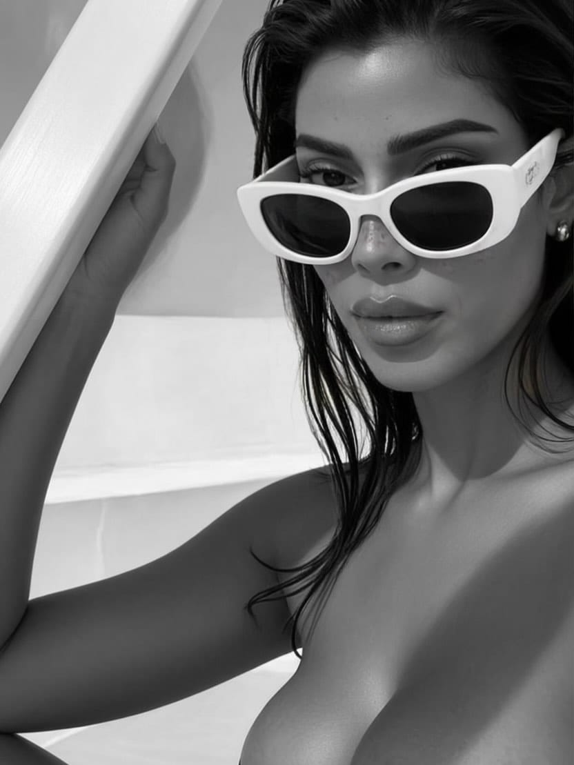 Post 4 by L U C I Λ ╳ Λ M E L I Λ®️ on Instagram (carousel)
