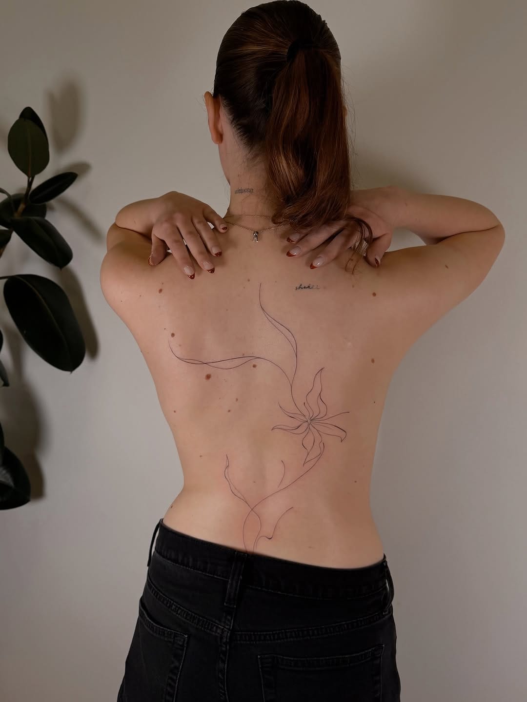 Post 4 by Nastya Fine Line Tattoo on Instagram (carousel)