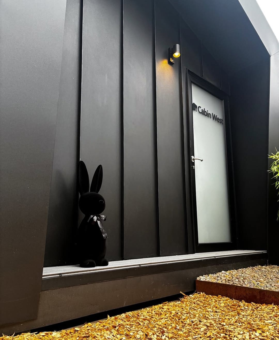 Post 3 by Cabin28 Tiny Houses on Instagram (image)