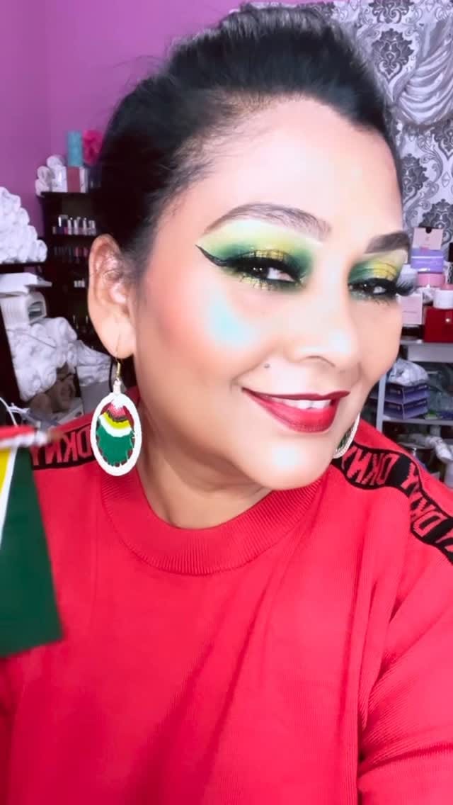 Post 1 by Jenny Rose🧿 on Instagram (video)