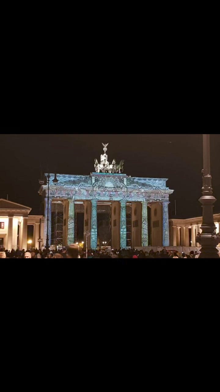 Post 1 by Axel Hundt on Instagram (video)