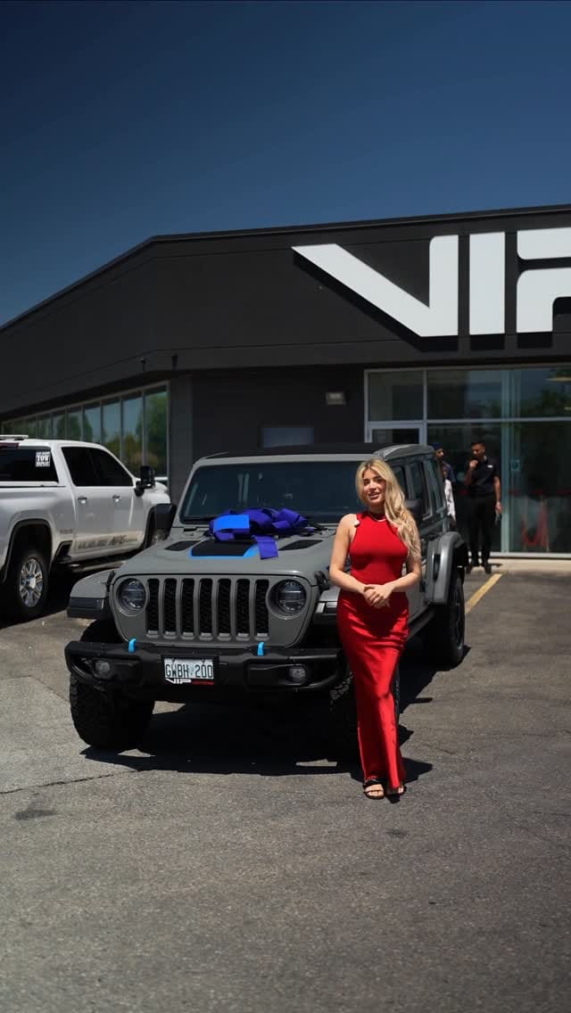 Post 4 by VIP MOTORS CANADA on Instagram (video)