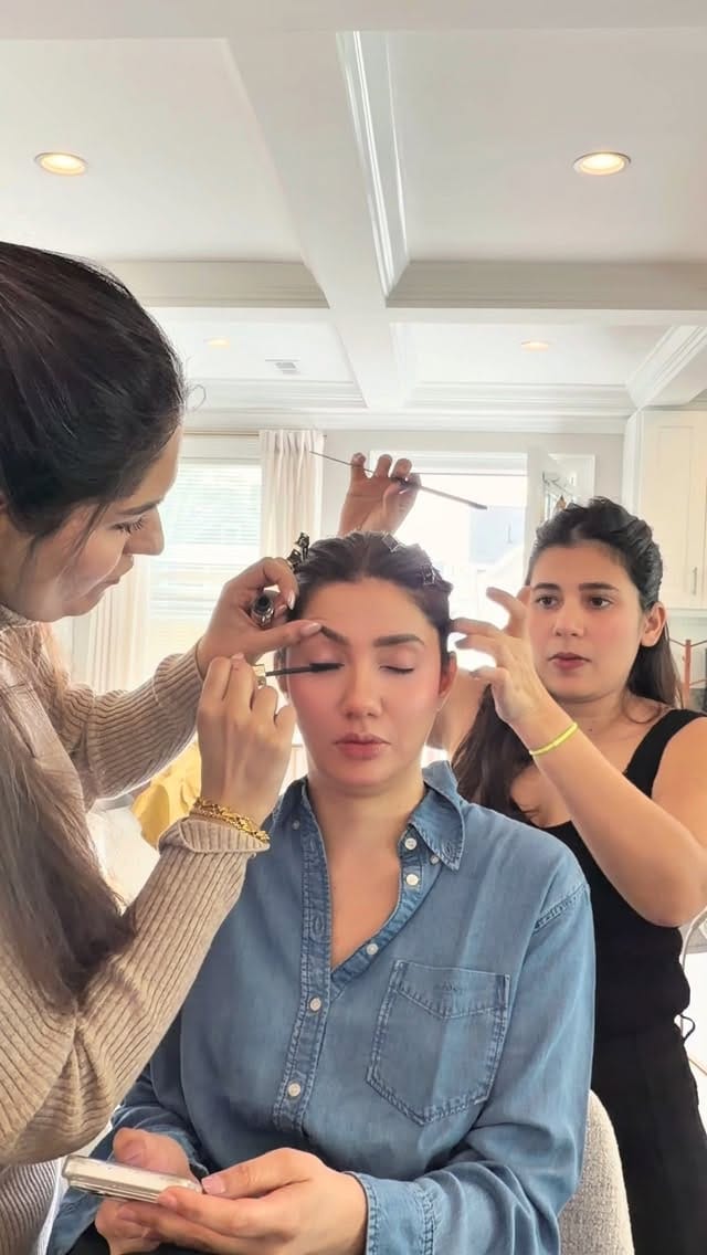 Post 7 by AFK Makeup on Instagram (video)