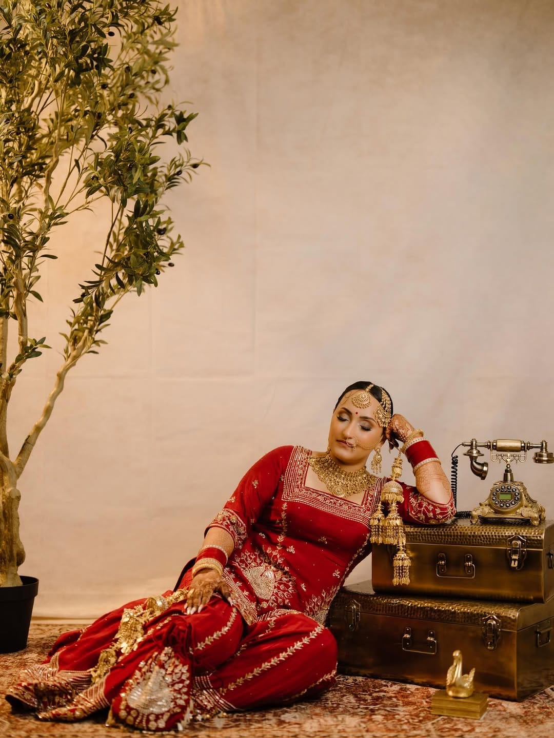 Post 8 by SIMRAN | HENNA ARTIST on Instagram (carousel)