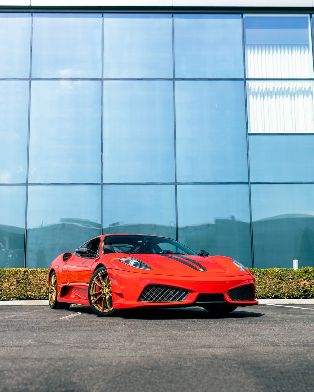 Post 7 by Ferrari Québec on Instagram (carousel)