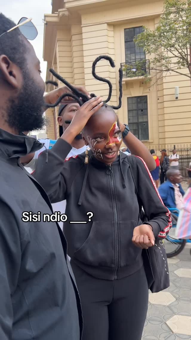 Post 3 by Noma makeup on Instagram (video)