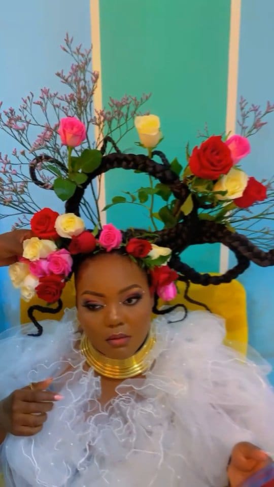Post 8 by Noma makeup on Instagram (video)