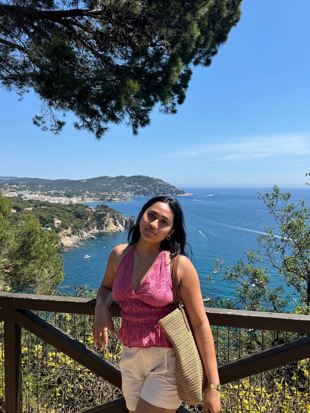 Post 1 by COCO 🌷| CRÉATRICE DE CONTENUE 🥥 on Instagram (carousel)