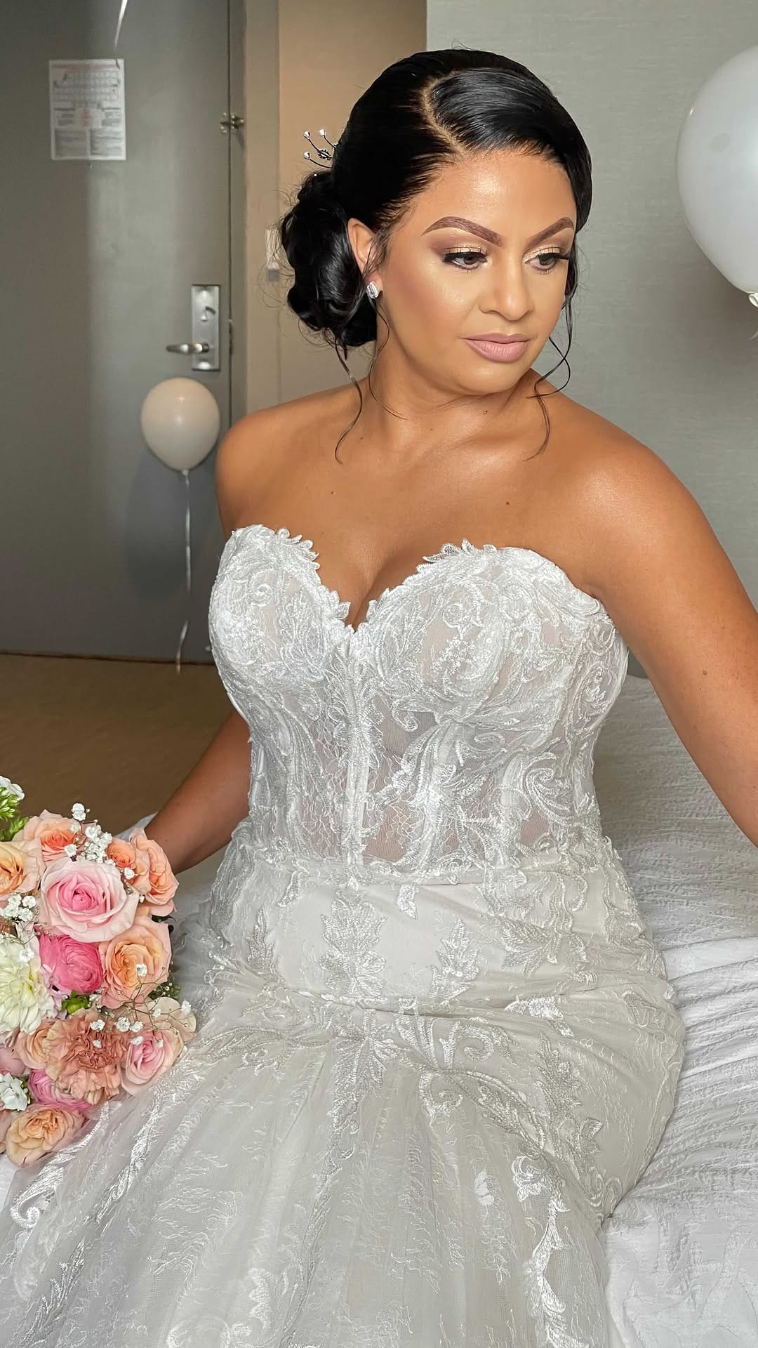 Post 6 by Avaya Noelle Beauty Atelier on Instagram (video)