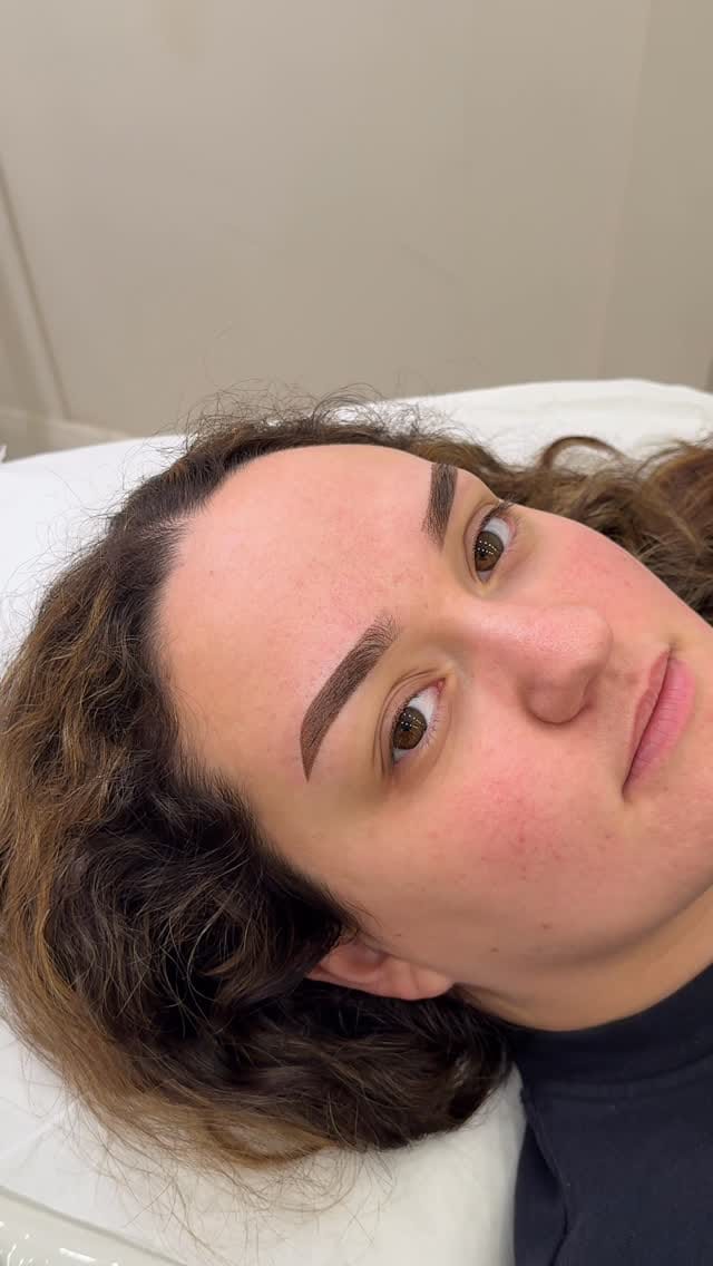 Post 4 by BROWS BY BOBBIE on Instagram (video)