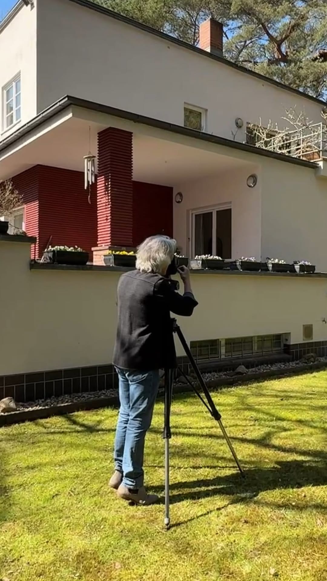 Post 7 by #yourberlinagent by Göksen Rabitz & Peter Rabitz on Instagram (video)